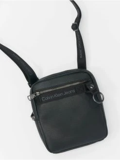 Calvin Klein Tasche Explorer Reporter In Schwarz