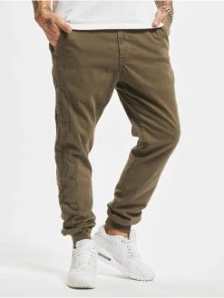 Dangerous DNGRS Herren Cargohose Classic In Olive
