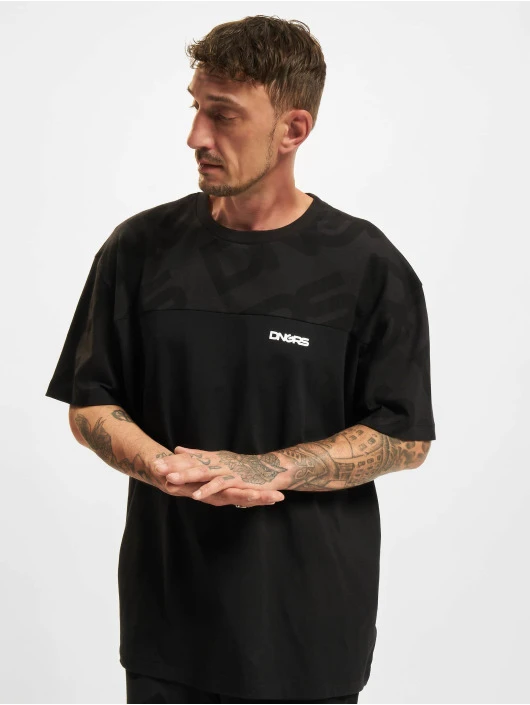 Dangerous DNGRS Herren T-Shirt Identity In Schwarz 2 Dangerous DNGRS Herren T-Shirt Identity In Schwarz