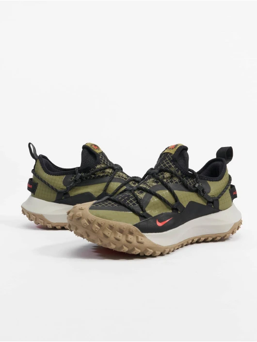 Nike Sneaker Acg Mountain Fly Low Se In Grün 3 Nike Sneaker Acg Mountain Fly Low Se In Grün