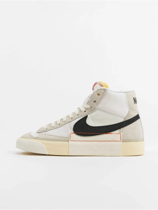 Nike Sneaker Blazer Mid '77 Vintage In Weiß 4 Nike Sneaker Blazer Mid '77 Vintage In Weiß – Bild 2
