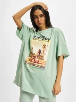 Playboy X DEF T-Shirt Poolside In Grün 5 Playboy X DEF T-Shirt Poolside In Grün -Only & Sons Shop playboy x def t shirt gruen 891358 1