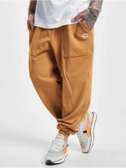 Puma Herren Jogginghose Downtown In Braun