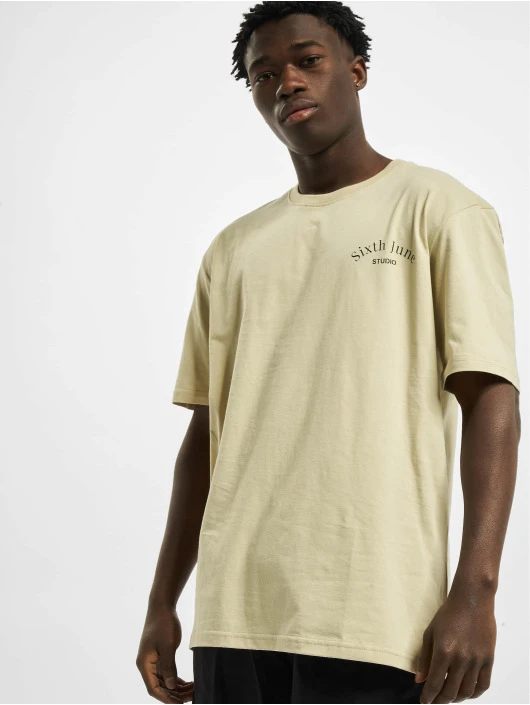 SIXTH JUNE Herren T-Shirt Studio In Beige 3 SIXTH JUNE Herren T-Shirt Studio In Beige
