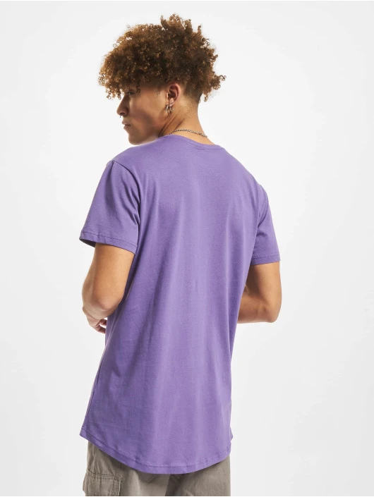 URBAN CLASSICS Herren T-Shirt Shaped Long In Violet 4 URBAN CLASSICS Herren T-Shirt Shaped Long In Violet – Bild 2